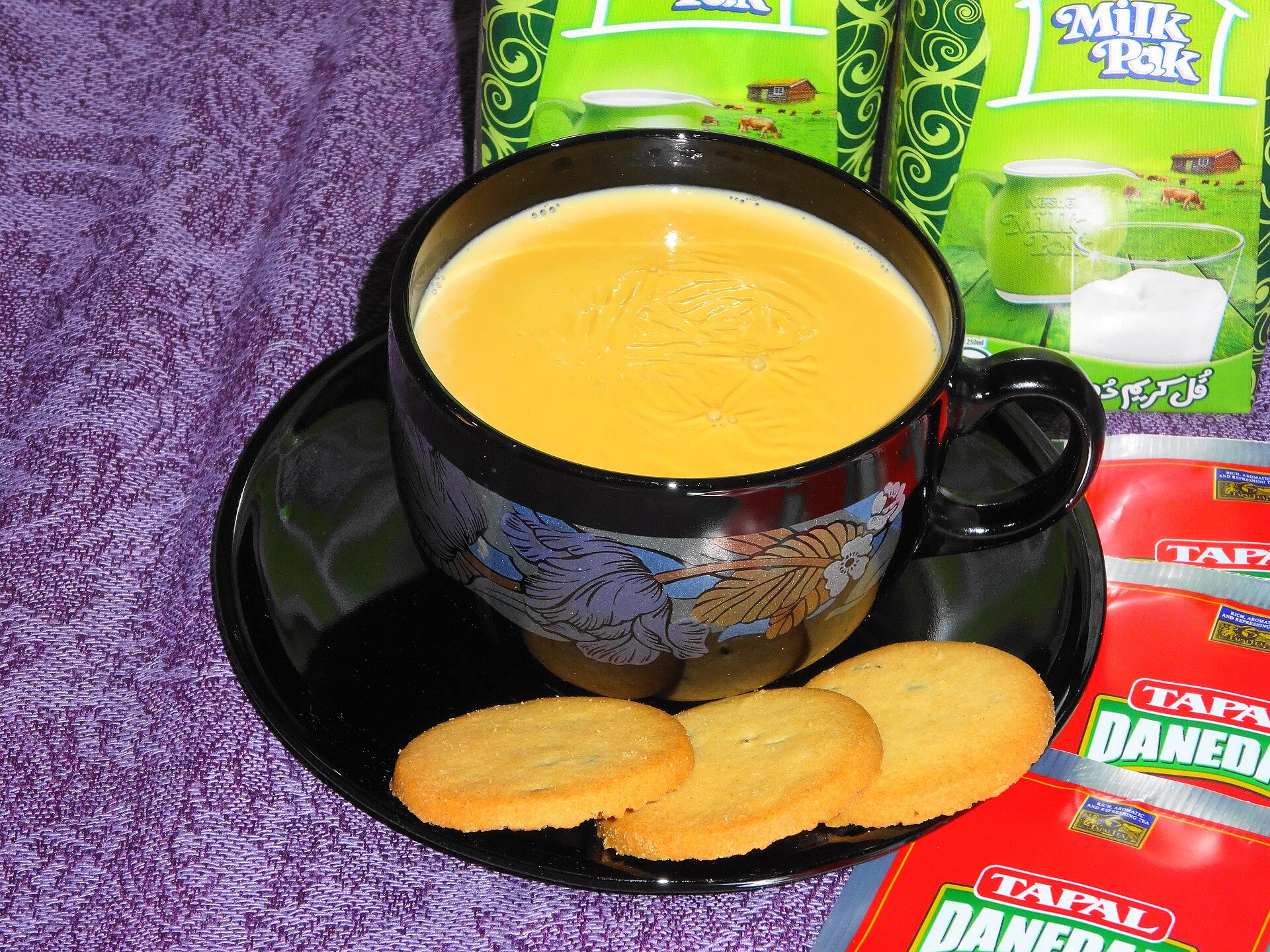 US office fridge politics during Ramadan shared meals
