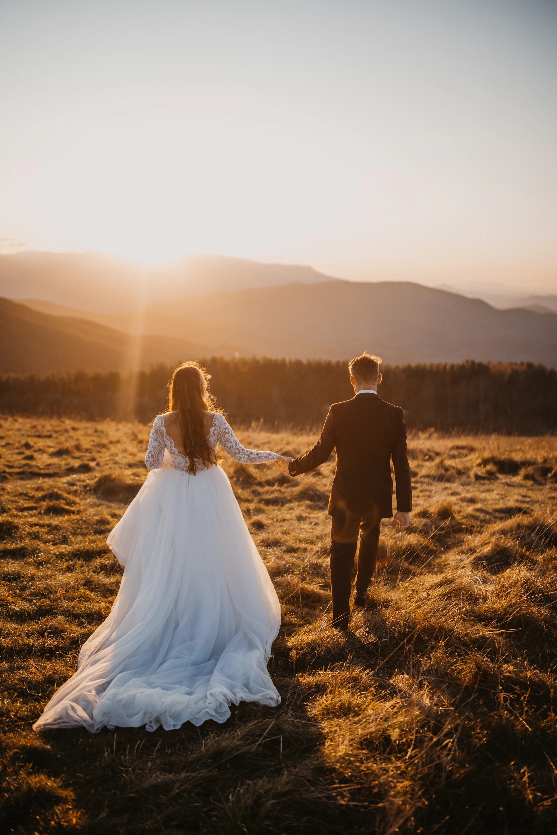Pakistani wedding RSVP etiquette: when the invitation names only some of the family