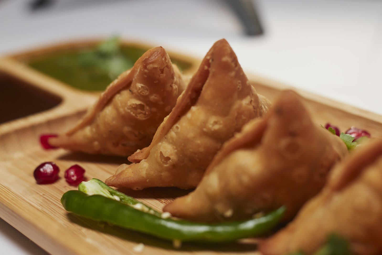 Chapli kebab: texture, spice, and frying without collapse